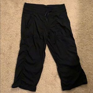 Cropped studio dance pant size 6